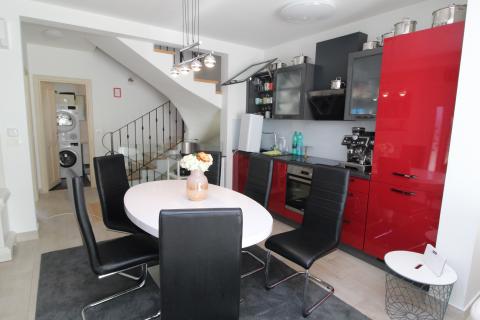 Istra, Novigrad- Kuća u okolici Novigrada 150 metara do mora