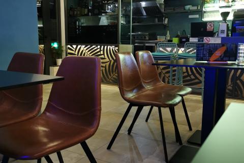 LOVRAN - centar - ugostiteljski obijekt - 79 m2