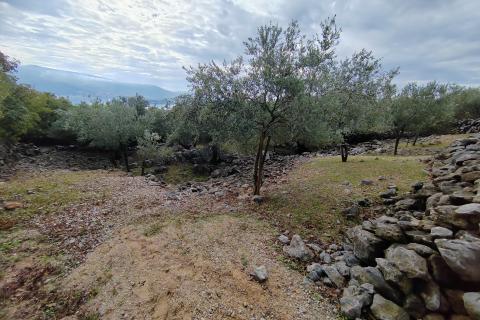 Stavbno zemljišče Kornić, Krk, 471m2