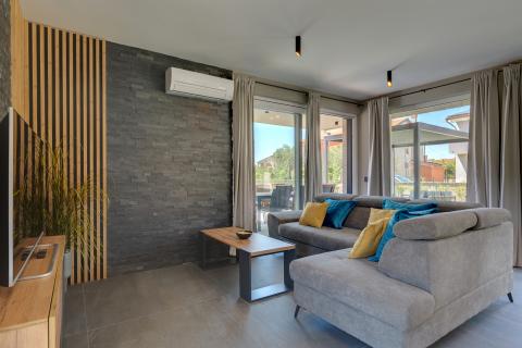 Istra, Marčana - luksuzna moderna vila sa bazenom