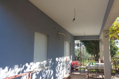 Istra, Marčana, kuća sa 2 stana i pogledom na more