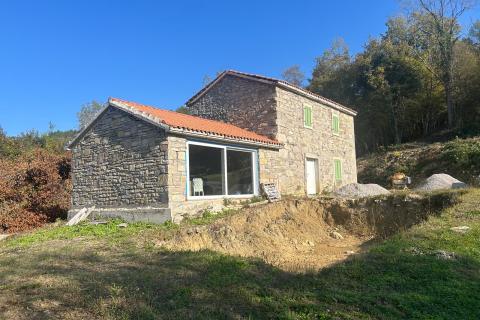 Istra, Belaj, stara avtohtona istrska hiša z vrtom 11000m2