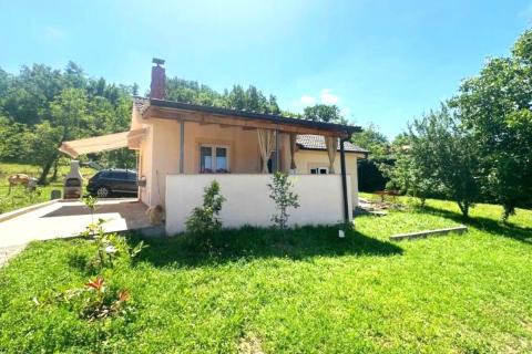 Juradi, Istra - počitniška hiša v osrednji Istri