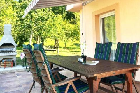 Juradi, Istra - počitniška hiša v osrednji Istri