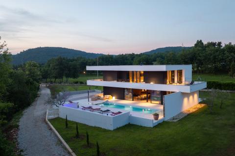 Istra, Grožnjan luksuzna dizajnerska kuća, novogradnja