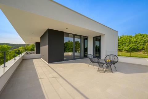 Istra, Grožnjan luksuzna dizajnerska kuća, novogradnja