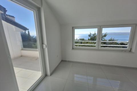 Crikvenica-stan na 2.katu sa pogledom na more, novogradnja