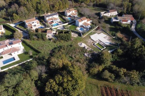 ISTRIA, BARBAN - Building plot 700 m2 with permits