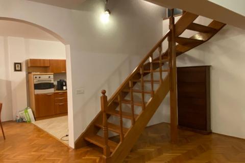 Sveti Lovreč okolica, kuća u nizu s bazenom