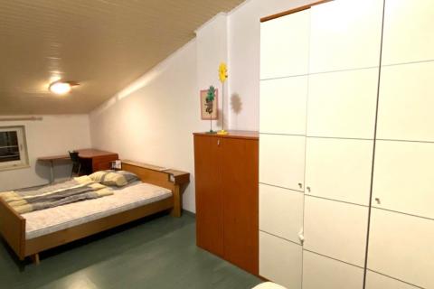 Sveti Lovreč okolica, kuća u nizu s bazenom