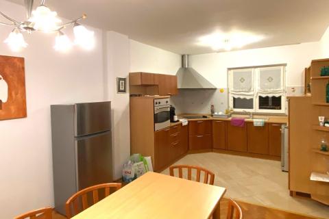 Sveti Lovreč okolica, kuća u nizu s bazenom