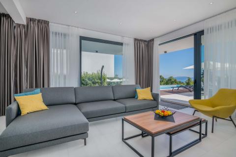 OPATIJA,VEPRINAC- EKSKLUZIVNO, nova vila s bazenom i pogledom na more