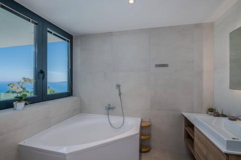 OPATIJA,VEPRINAC- EKSKLUZIVNO, nova vila s bazenom i pogledom na more