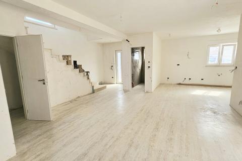 Дом Momjan, Buje, 173,41m2