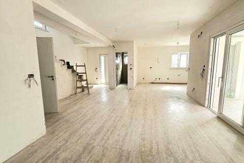 Istra, Momjan okolica, dvojna vila u novogradnji