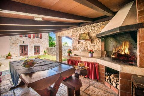 Istra, istarska kamena kuća sa bazenom i maslinikom