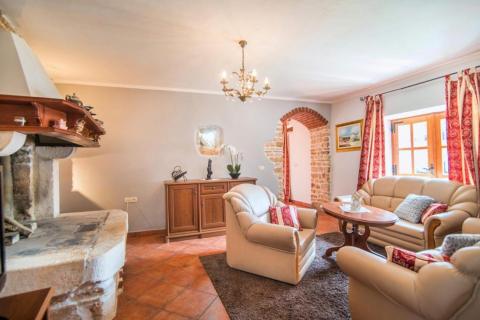 Istra, istarska kamena kuća sa bazenom i maslinikom