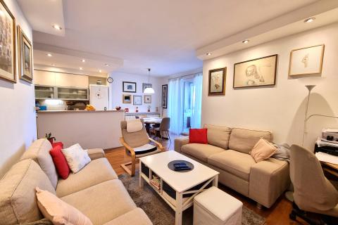 Zagreb, Črnomerec - stan sa balkonom, lođom i parkingom