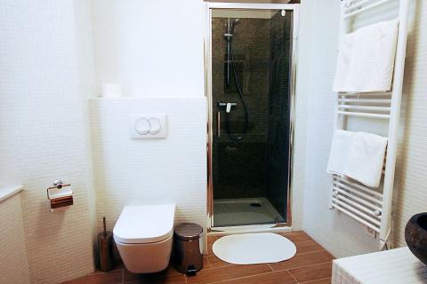 OTOK KRK-GRAD KRK,hotel na prodaju 