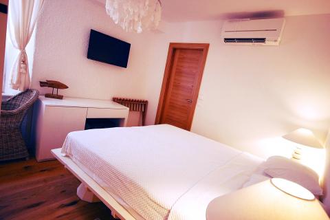 OTOK KRK-GRAD KRK,hotel na prodaju 