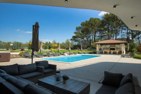 Istra,okolica Svetvinčenta, luksuzna vila s 5 zvjezdica