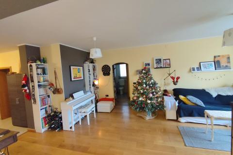 Crikvenica, trosoban stan s vrtom i parkingom