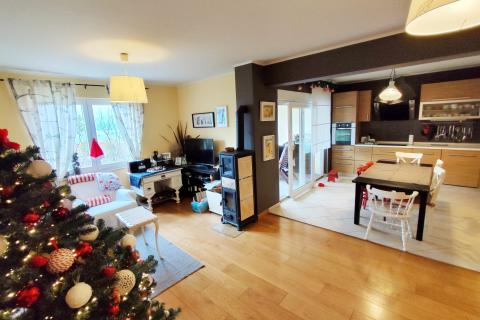 Crikvenica, trosoban stan s vrtom i parkingom