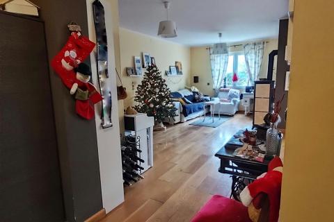 Crikvenica, trosoban stan s vrtom i parkingom