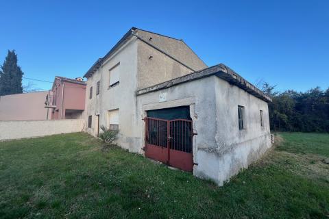 Istra, Marčana - stara istarska kuća sa prostranom okućnicom