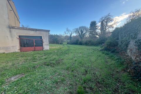 Istra, Marčana - stara istarska kuća sa prostranom okućnicom