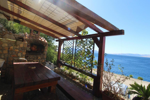 Senj, Sv. Juraj - Kuća sa 4 apartmana 1.red do mora