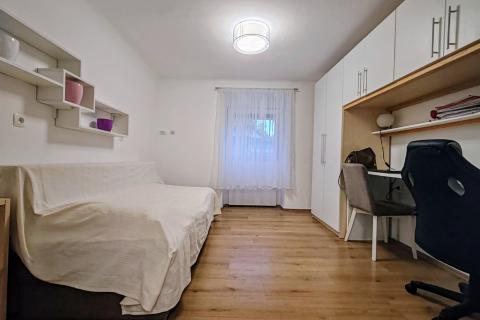 Rijeka, Bulevard, 3S+DB, renoviran i namješten stan od 90m2