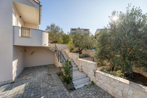 Hiša Klimno, Dobrinj, 266m2