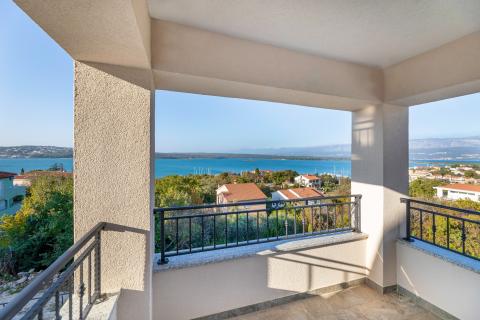 Hiša Klimno, Dobrinj, 266m2