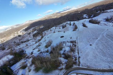 Vodoteč, Brinje – Casa per cacciatori con 8 ettari di terreno