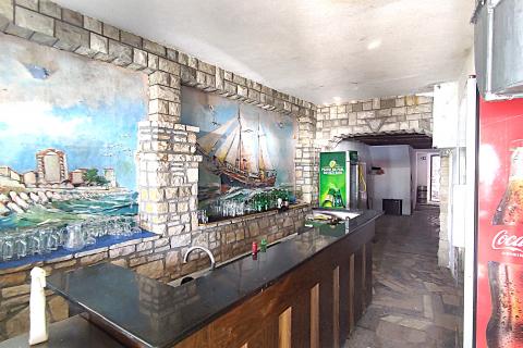 Istra,Umag,Kuća i restoran,prvi red do mora za adaptaciju.