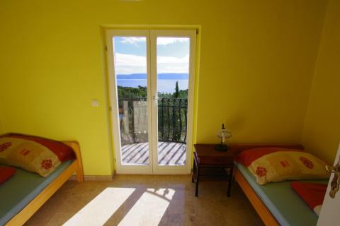 Drenje, apartmanska kuća s otvorenim pogledom na more