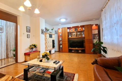 Istra,Buzet okolica-Stan u prizemlju resorta