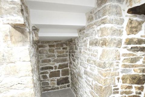 Istra,Grožnjan,okolica-Adaptirana kamena kuća