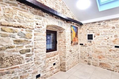 Istra,Grožnjan,okolica-Adaptirana kamena kuća