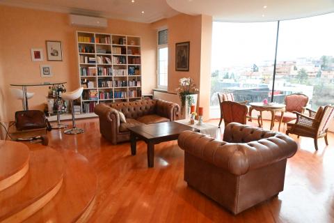 Zagreb, Gračani - kuća, garaža, okućnica, poslovni prostor, zamjena