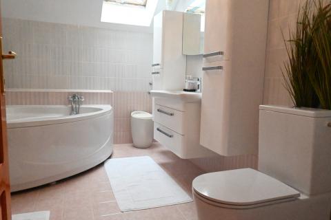 Zagreb, Gračani - kuća, garaža, okućnica, poslovni prostor, zamjena