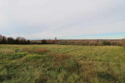 Zemlji&scaron;te s pogledom na more