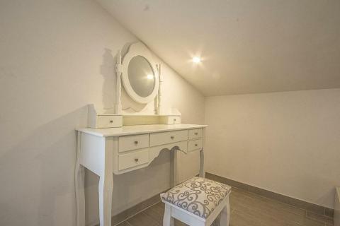 Istra, kuća sa dva stana u Šišanu