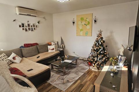 Istra, kuća sa dva stana u Šišanu