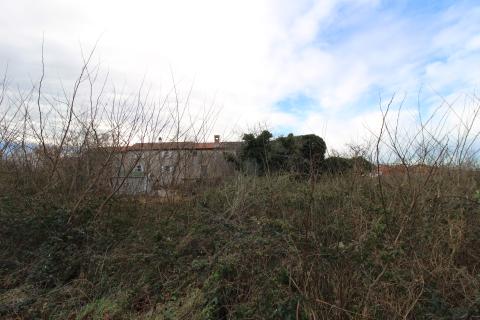 Istra, Vižinada-Kompleks starih kamenih kuća s pogledom na more