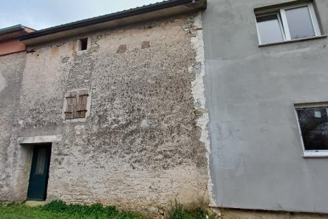 Istra, Peruški, stara zgrada za obnovu