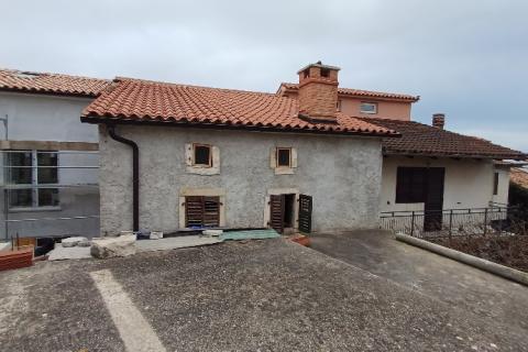 Istra, Peruški, stara zgrada za obnovu
