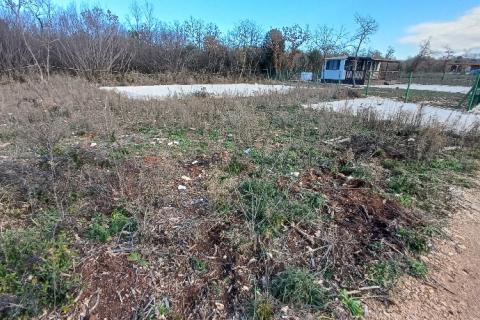 Istra, Peroj, 2 parcele kod Barbarige