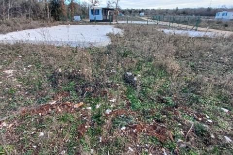 Istra, Peroj, 2 parcele kod Barbarige